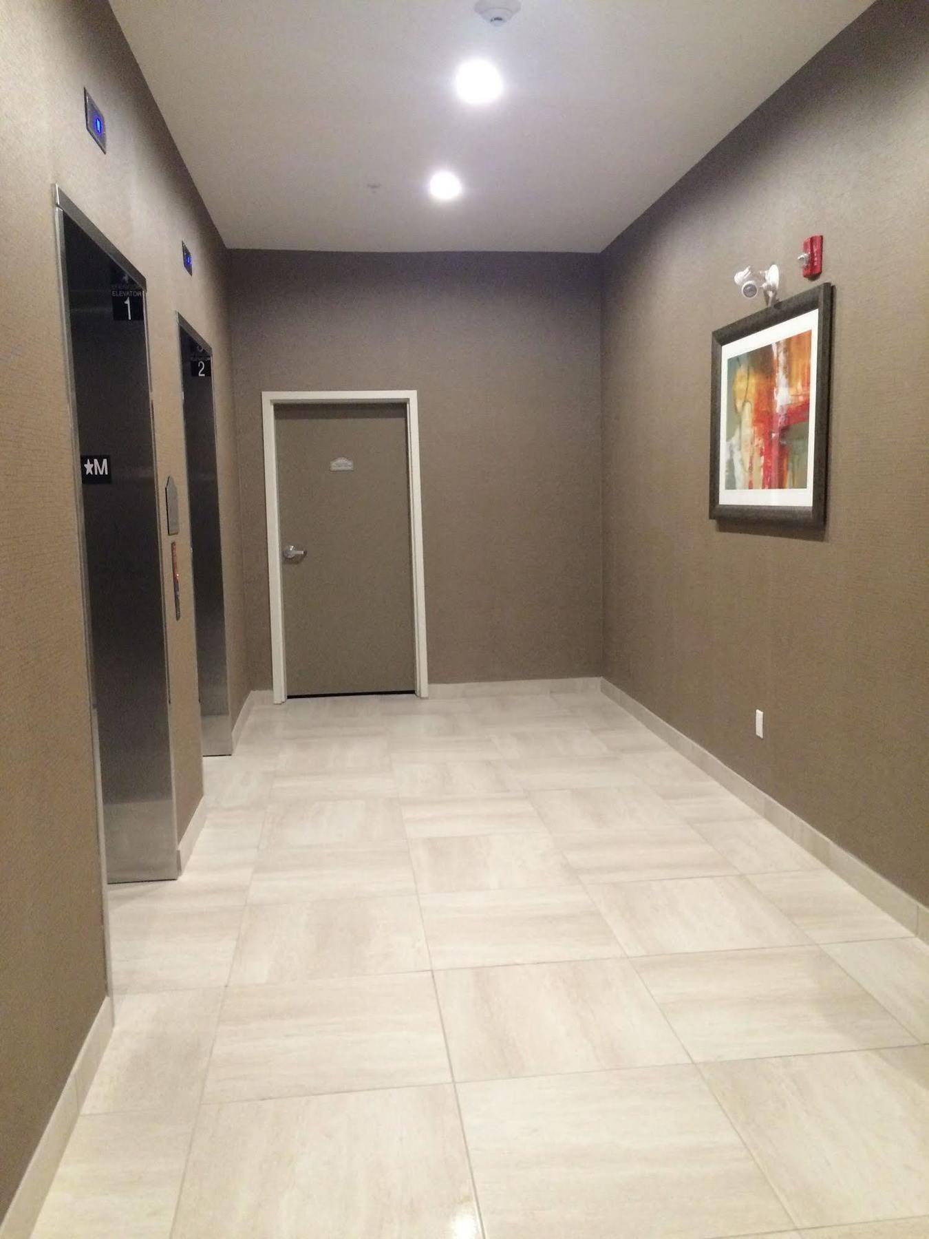 Meridian Inn & Suites Lloydminster Ngoại thất bức ảnh